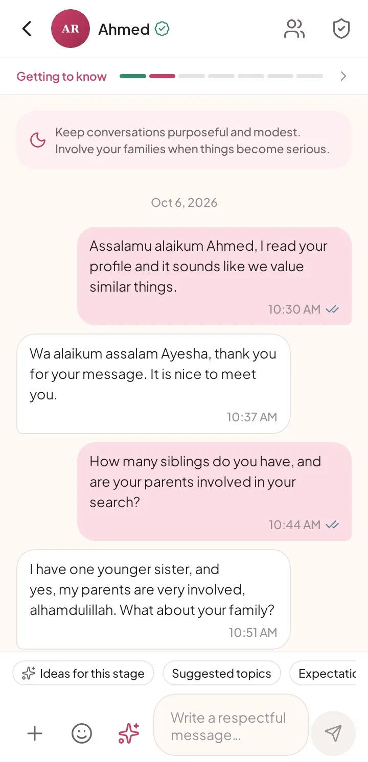 نکاپ ایپ کی اسکرین جس میں رہنمائی کے ساتھ ایک باوقار گفتگو دکھائی گئی ہے